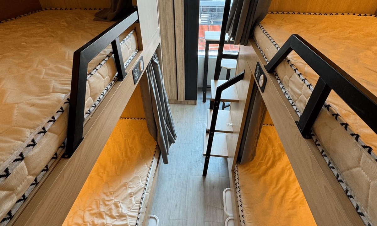 Rama 9 House | First Villa Life Hostel