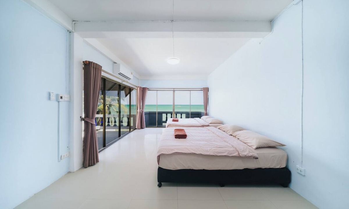 Ban Chang Villa | GAO Bee One Beachfront Pool Villa