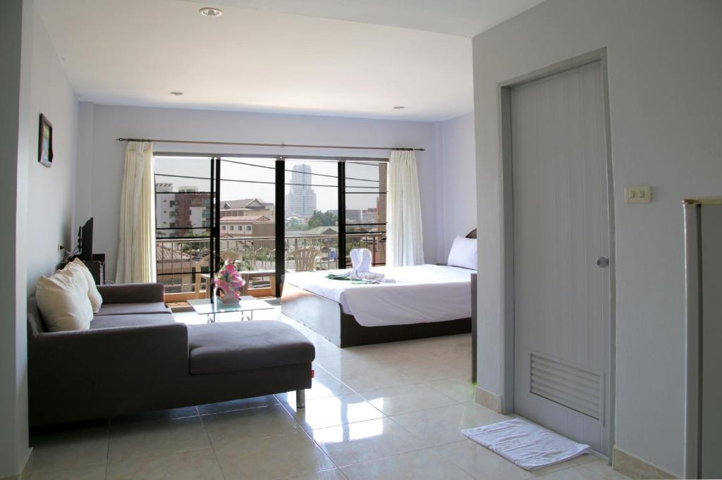Nanai Road Hotel | Green Mango Guesthouse