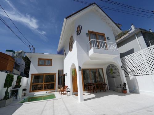 Khao Takiab Villa | Hua Hin Pool Villa By RoomQuest 50m from the Sea