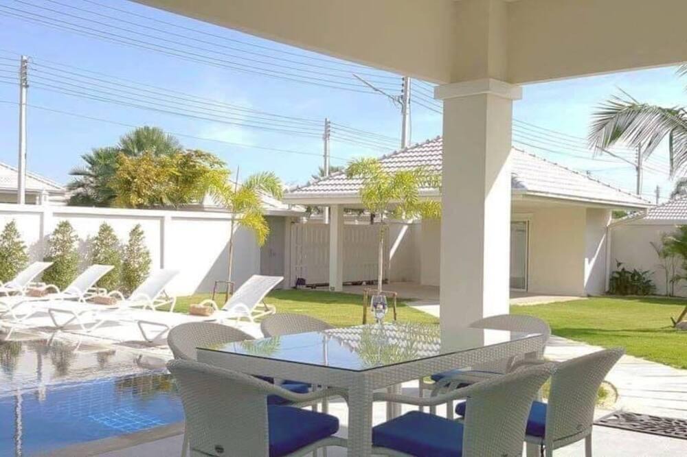 Ban Nong Sadao Villa | Hua Hin Pool Villa with 4 Bedrooms (L50)