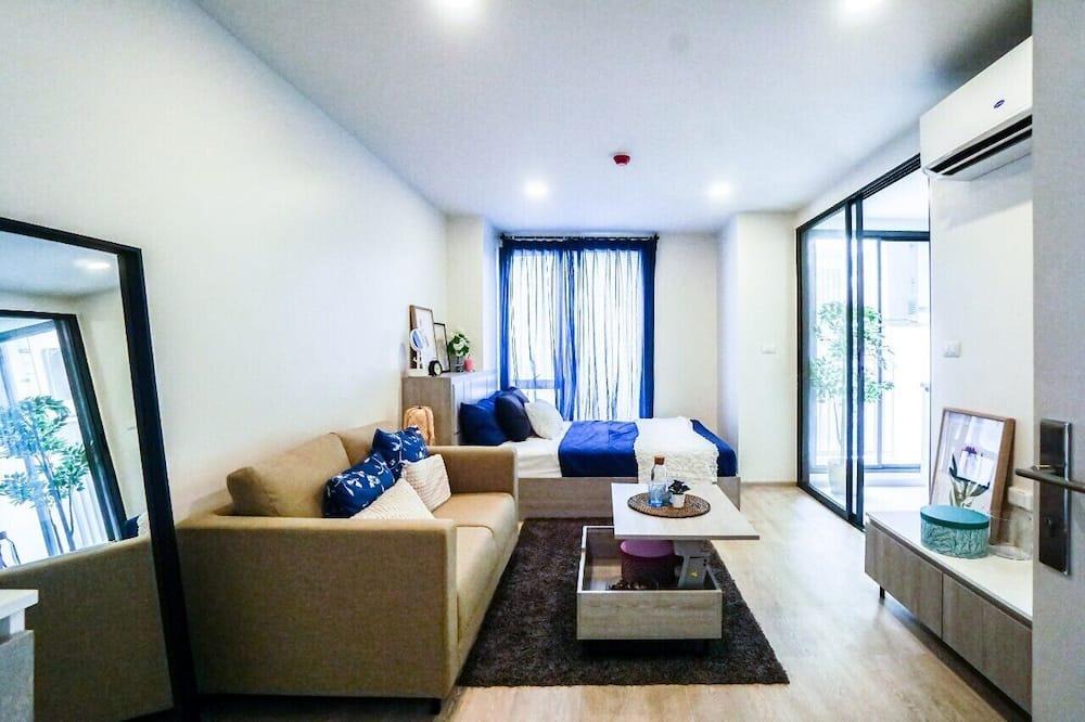 China Town Apartment | In the heart of Chinatown. The place is rich with street food!