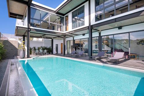 Ban Saiyuan Villa | Innovative 4BR Villa Sunset Garden 1 with Oxygen Pool