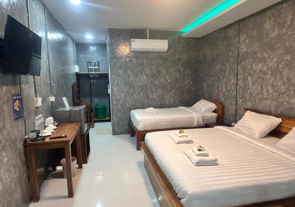 Mueang Kao House | J House Has love