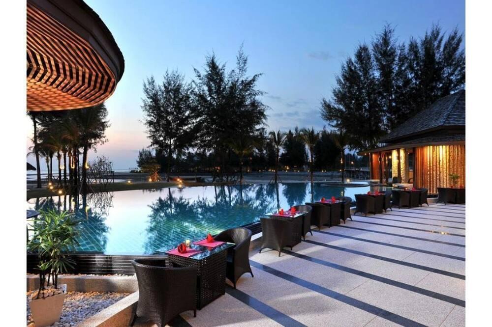 Khao Lak Villa | Jacuzzi Villa in Khao Lak with a romantic outdoor Jacuzzi JV#10