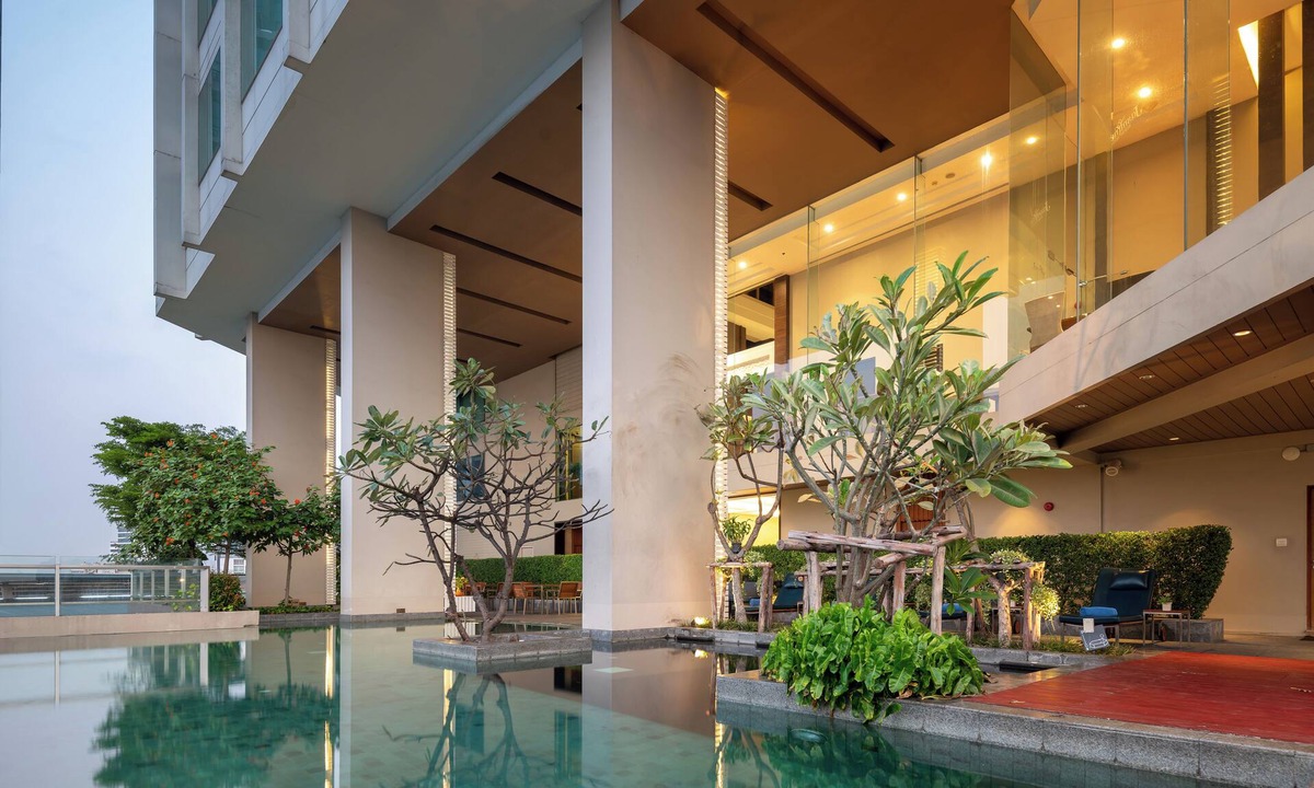 Phra Khanong Nuea Hotel | Jasmine Resort Hotel Bangkok BTS Phrakhanong