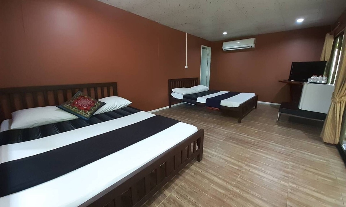 Khlong Khut Hotel | Jungle Bay Resort