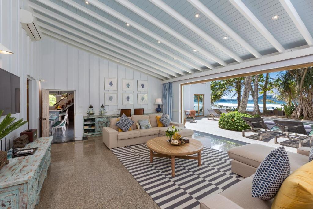 Patong Villa | Kalim Beach House - Private Beach & Pool