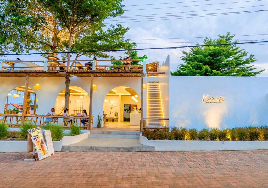 Koh Lan Bed & Breakfast | Kamari Cafe&Resort Kohlarn คามารีคาเฟ่แอนด์รีสอร์ทเกาะล้าน