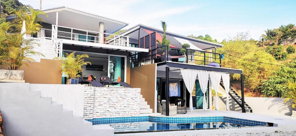 Karon Villa | Karon seaview pool apartment, Ground 4P