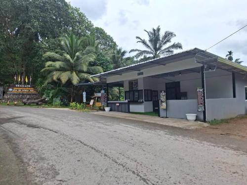Khlong Sok House | Khao Sok Station Hotel 109
