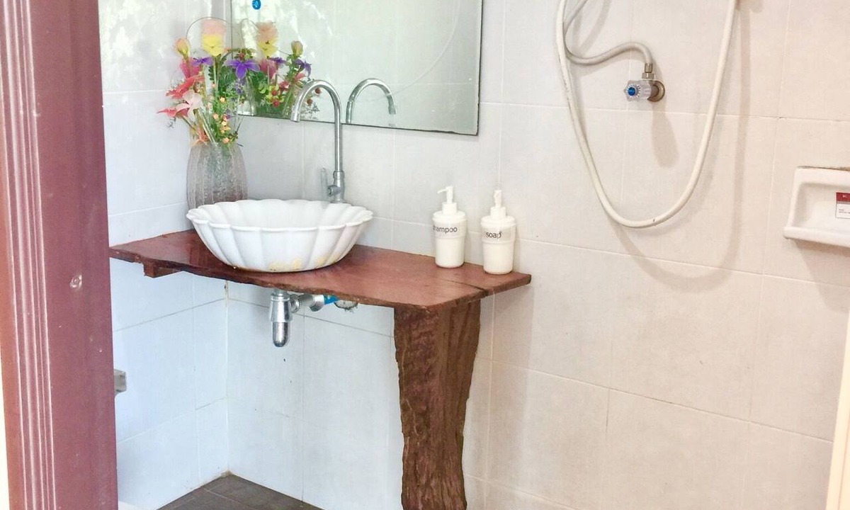 Wang Nam Khiao Hotel | Klong Sai Hills Resort