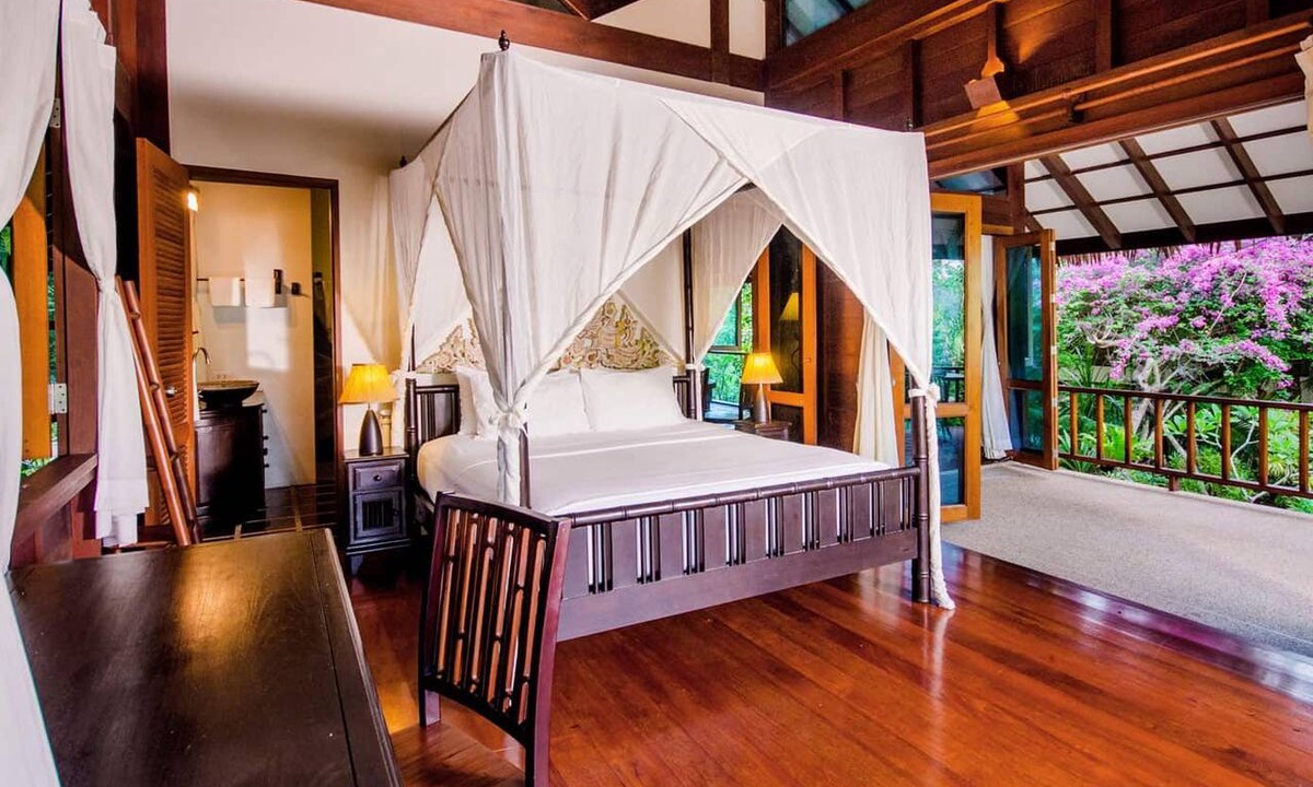 Nuea Khlong Hotel | Koh Jum Beach Villas