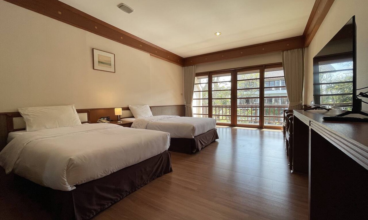 Chok Chai Hotel | Korat Resort Hotel
