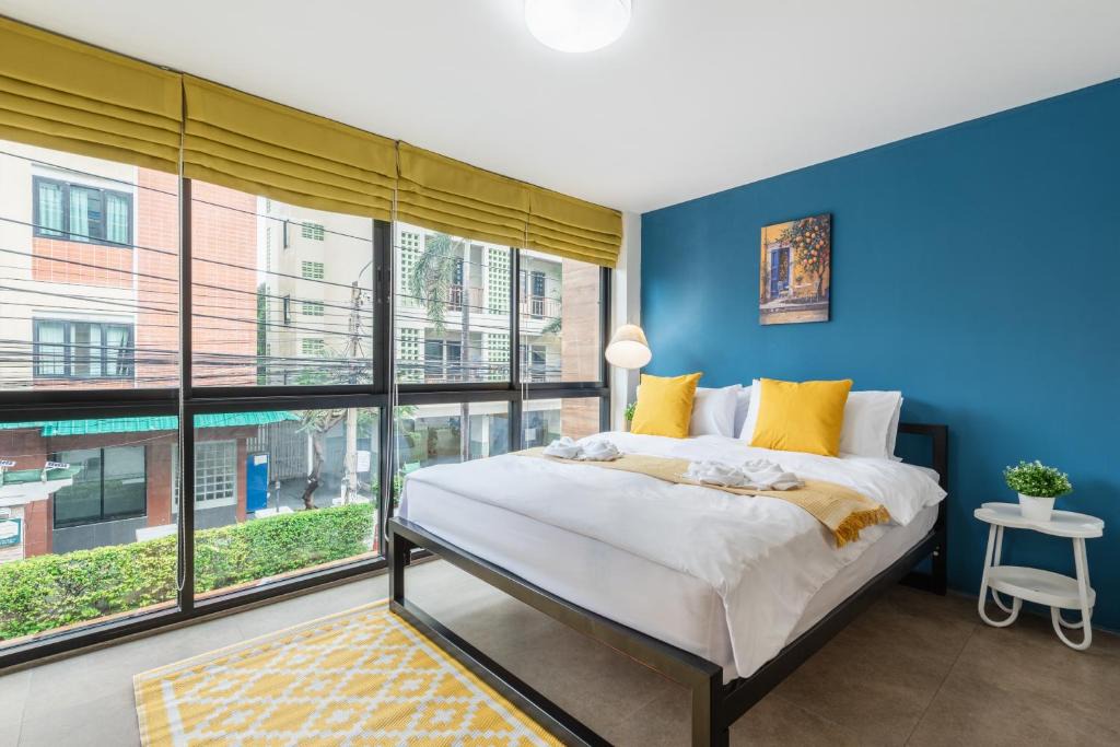 Ramkhamhaeng Hotel | Lachata - Hua Mak