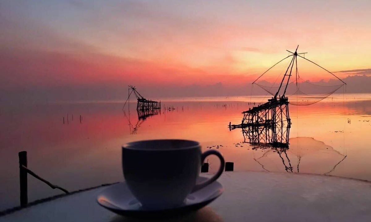 Khuan Khanun Hotel | Lake House