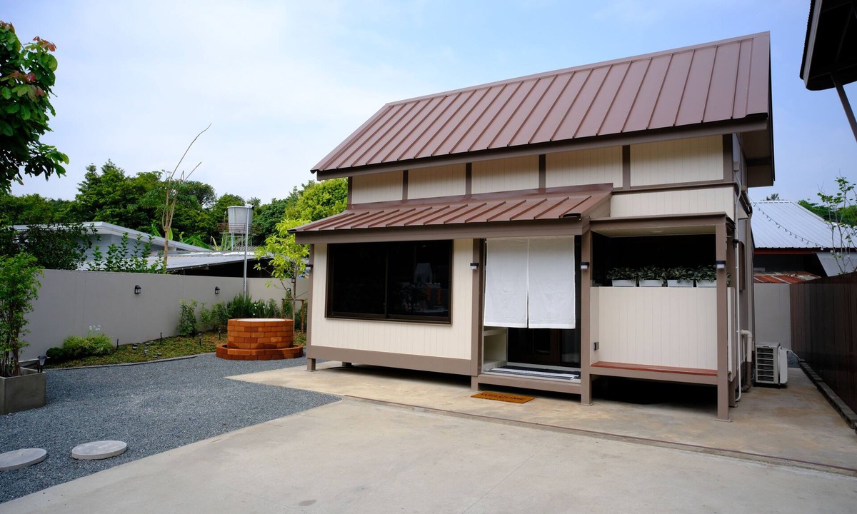 Chiang Mai House | LITTLE SOOKAROUND Compact 1BR Mezzanine Home 4 km to Central Festival