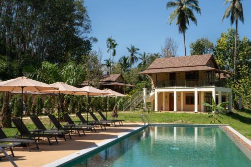 Phanom Hotel | Lost Horizon Resort - Khao Sok