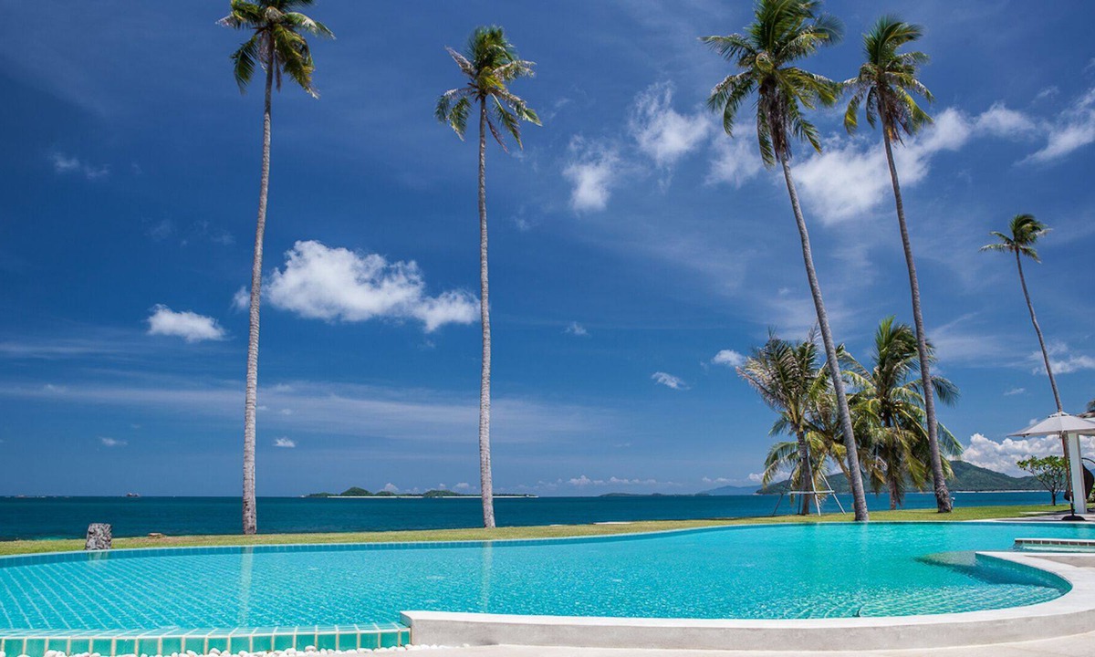Na Mueang Villa | Lux Beachfront Home for perfect family vacations
