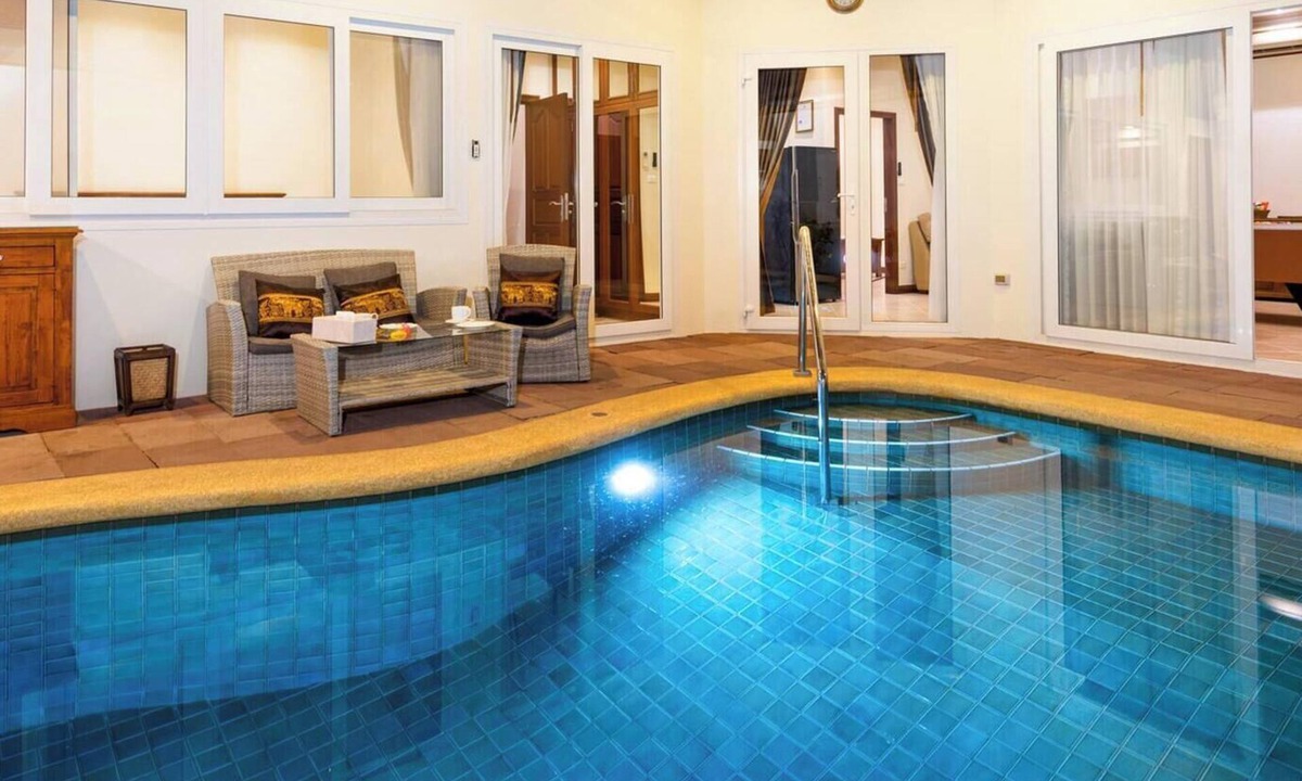 Jomtien Villa | Luxury 4BR pool villa Pratamnak Soi5 - 50m to beach
