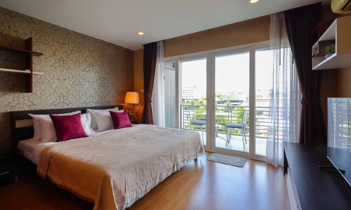 Sri Phum Condo | Luxury Living in heart of Nimman