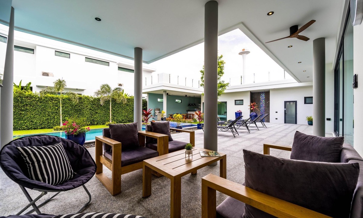 Hua Hin Villa | Luxury Modern 6 Bed Private Pool Villa (LLW)