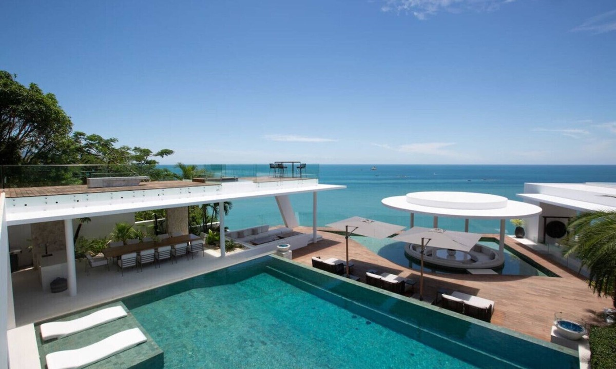 Moo 5 Villa | `Majestic Mansion` Luxurious 7br Coastal Gem