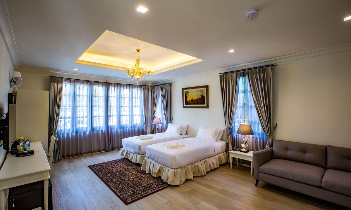 Chang Phueak Hotel | Merchant Villa