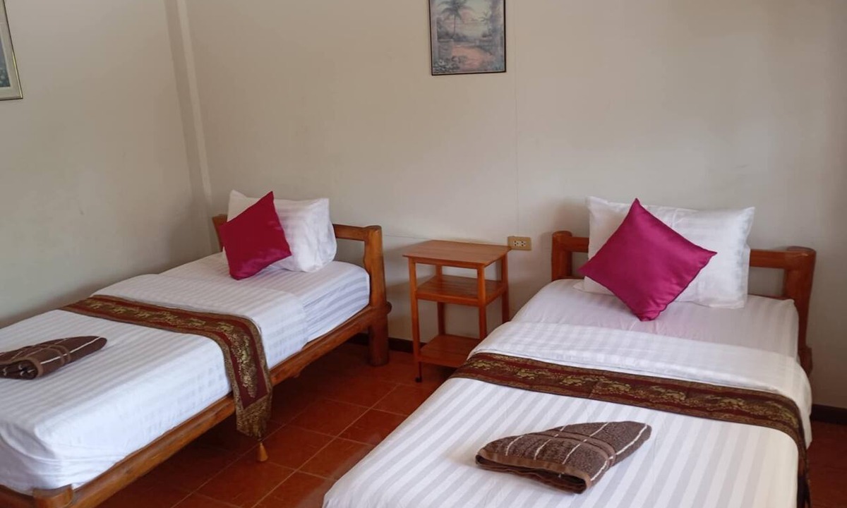 Thani Hotel | MG Guest House