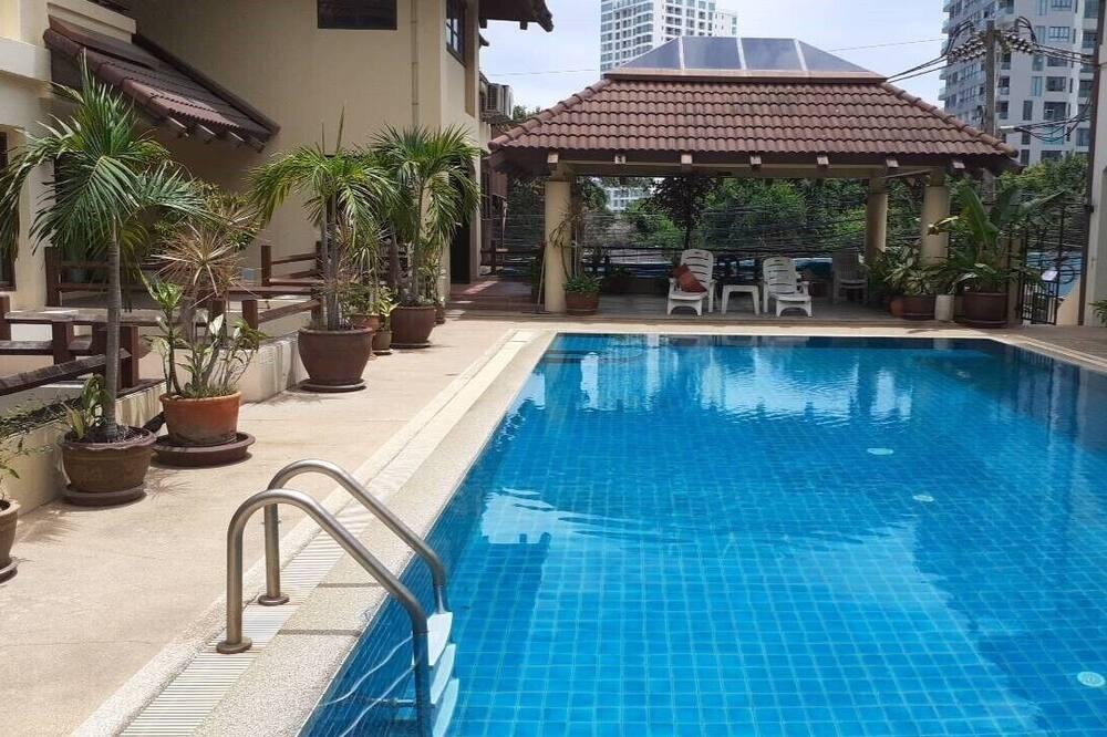 Pratumnak Hill Villa | mikes dream pool access villa