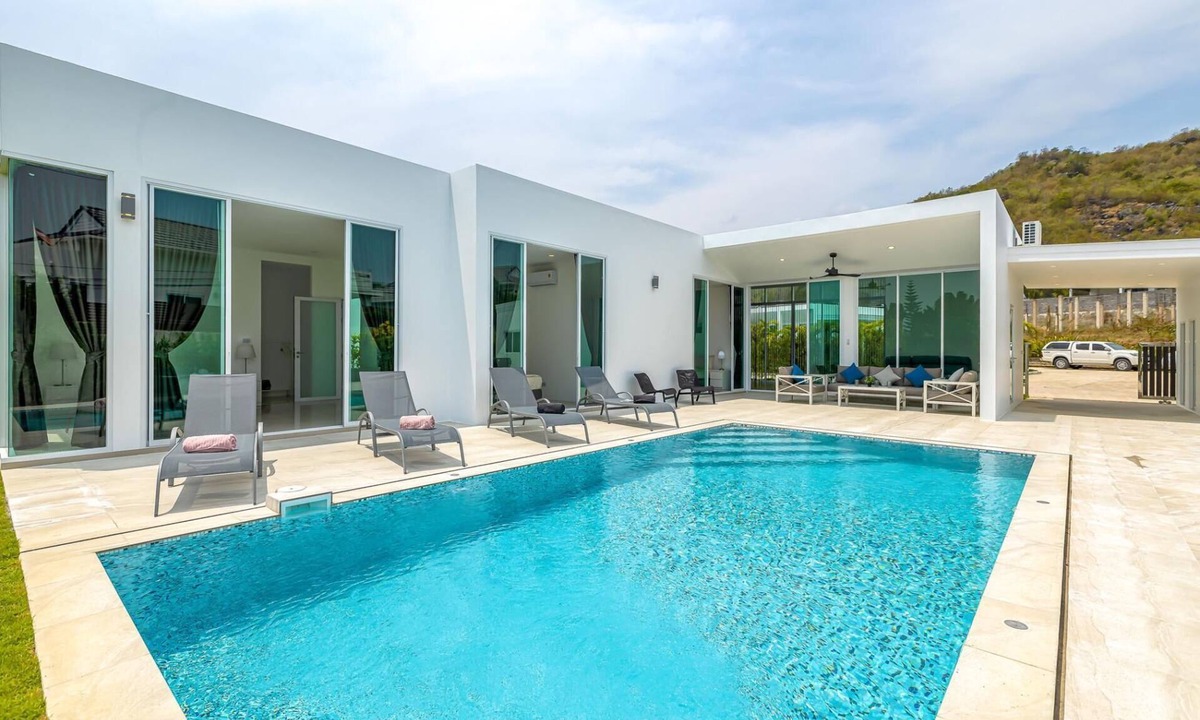 Khao Tao Villa | Modern 3 Bedroom Private Pool Villa (KH-A1)
