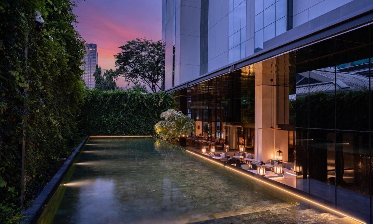 Khlong Tan Hotel | modern central