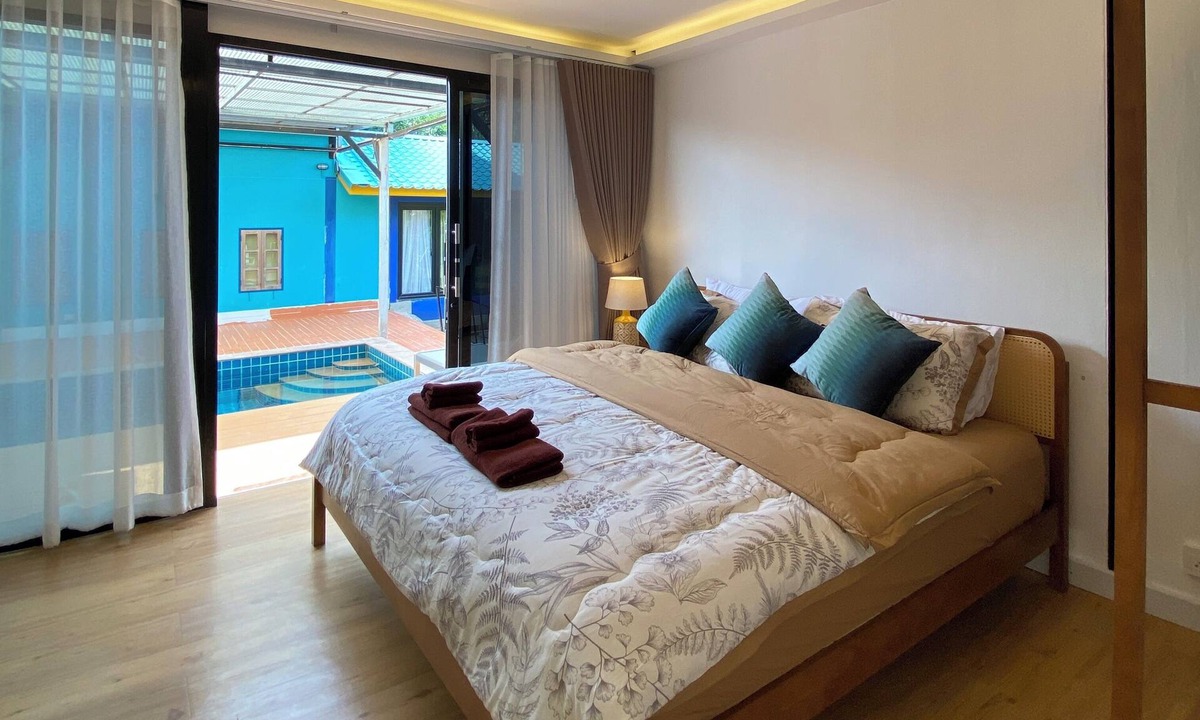 Kosum Phisai House | Morocco blue cafe by chilong river farm