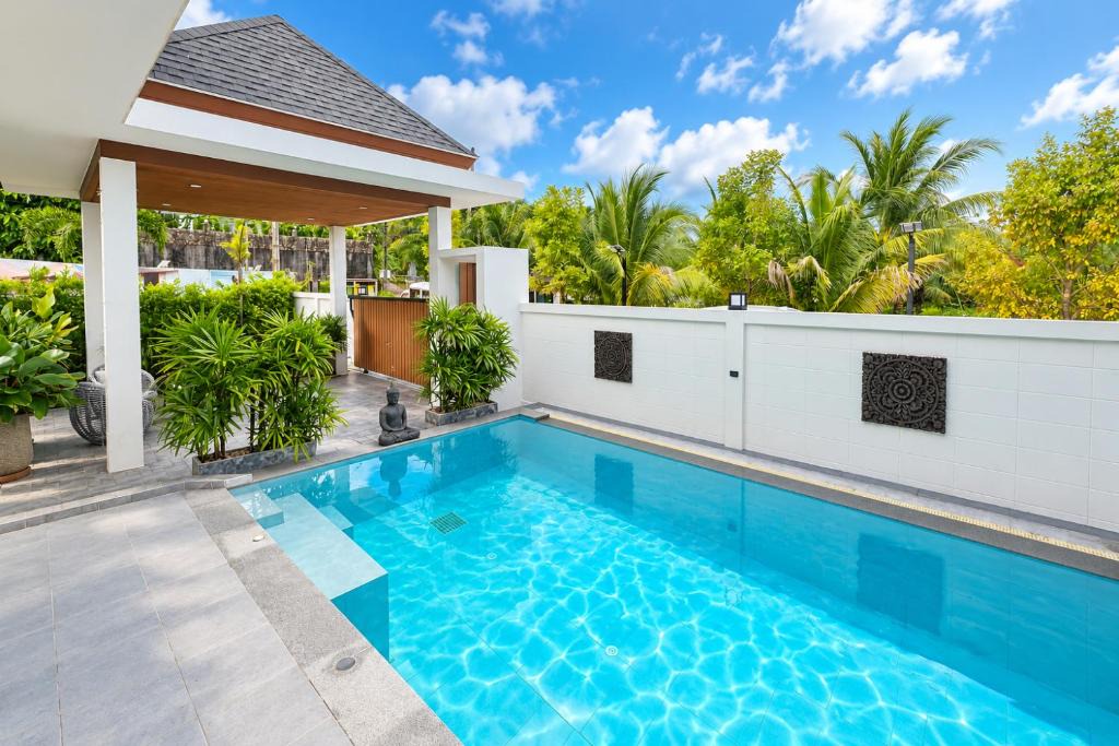 Sa Khu Villa | Nai Yang 2BR Private Pool Villa - Free Tuk-Tuk