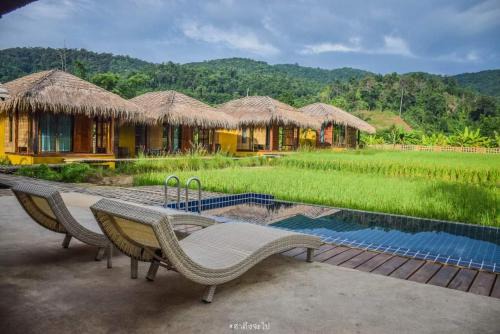 Ban Ton Lung Cabin | Natu Hut Farmstay & Cafe'