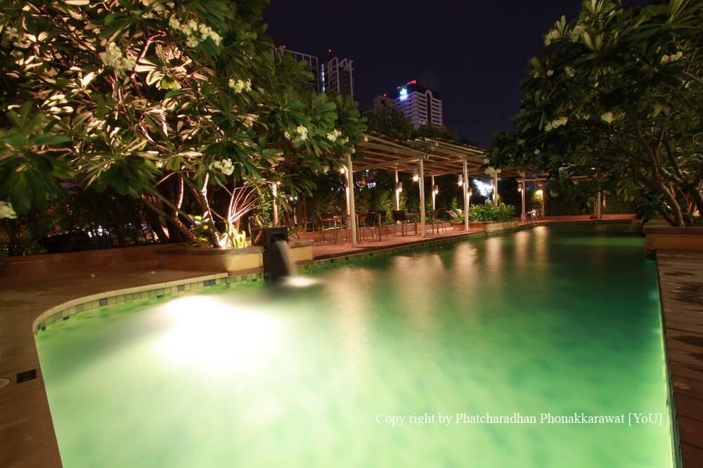 Khlong Ton Sai Apartment | Next to BTS, 600ft, OpenView,1BR, WiFi1