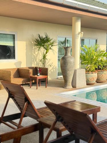 Patong Villa | Over the Moon villa