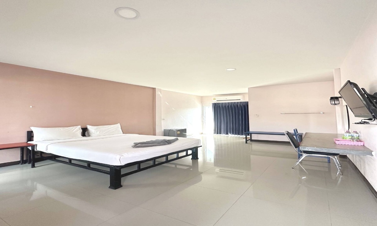 Sakon Nakhon Hotel | OYO 75467 Baan Siripornchai 2