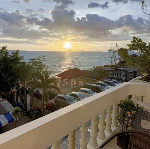 Na Chom Thian Villa | Pattaya BEACH VILLA familly rooftop na jombtien