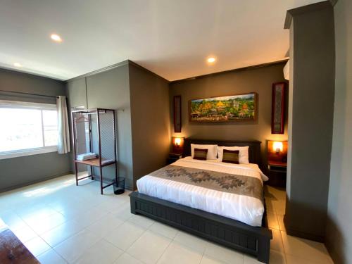 Vientiane Hotel | Patuxay Place