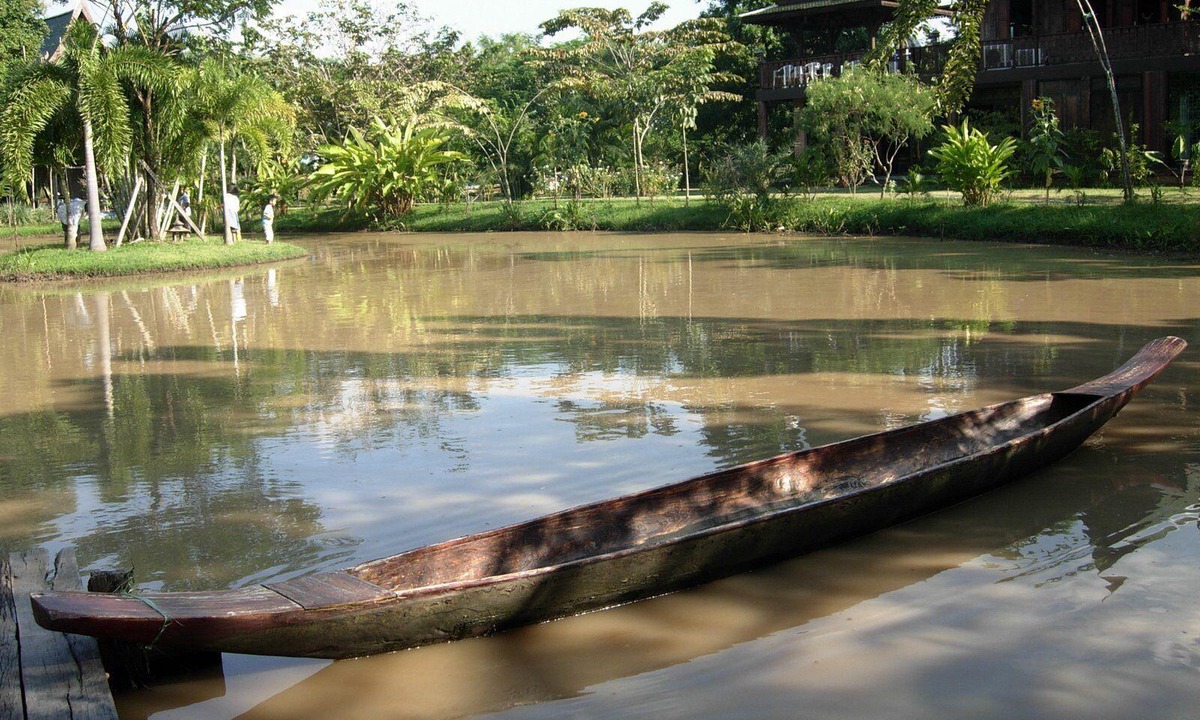 Nong Chok Resort | Peaceful Traditional Thai Wood House Experience w/Garden