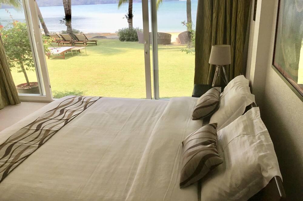 Klong Son Villa | Perfect beachfront location, 5 bedrooms, incredible sunsets ...