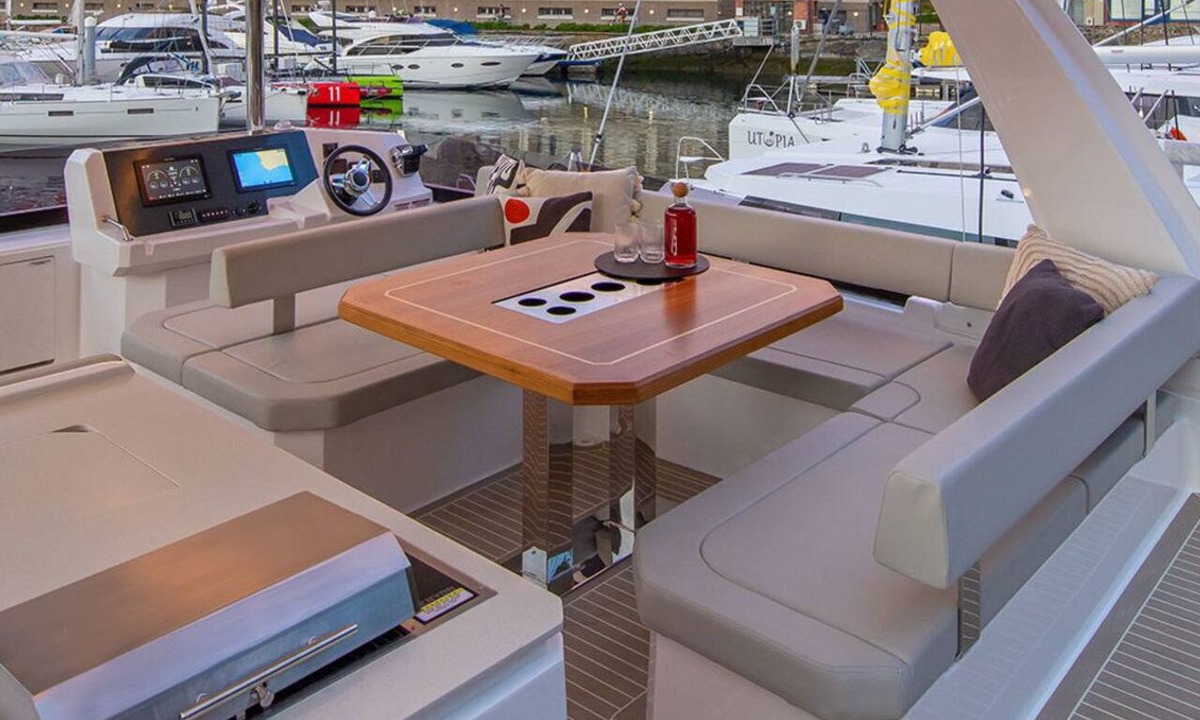 Pa Klok Boat Rental | Phuket Sun and Beach Sailing Extravaganza