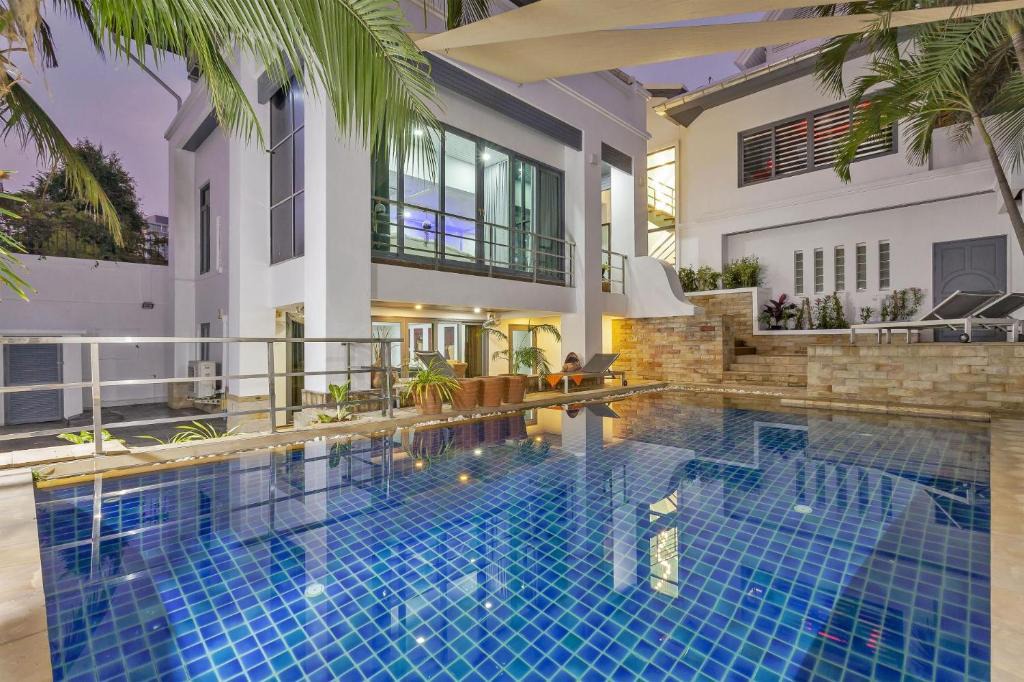 Pratumnak Hill Villa | Pratumnak Hill Pool Villa 4BR Private Retreat(PH1)