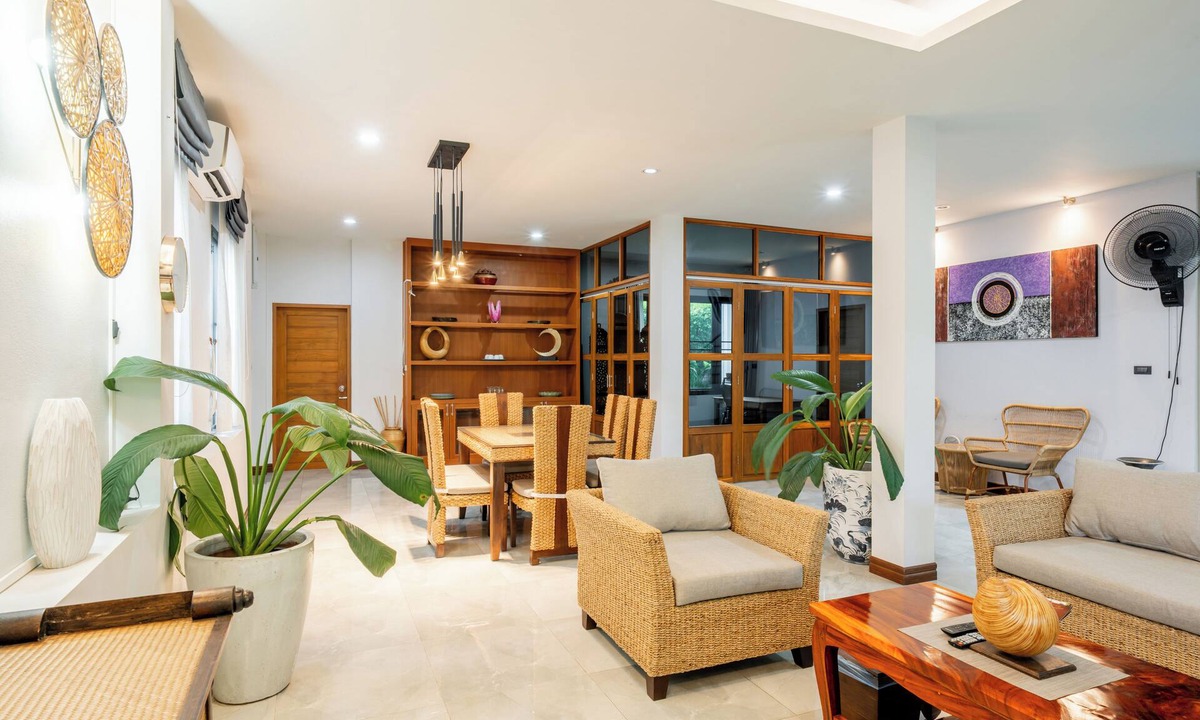 Hang Dong House | Private Family Villa Chiang Mai Garden Views Luxury Bathtub Hang Dong