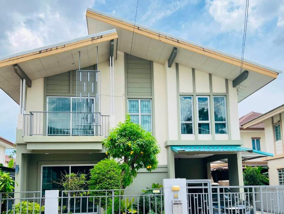 Racha Thewa Villa | Private & Peaceful House 15 Mins From BKK Airport