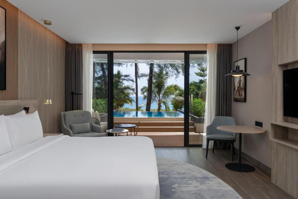 Mai Khao Hotel | Radisson Blu Resort, Phuket Mai Khao Beach