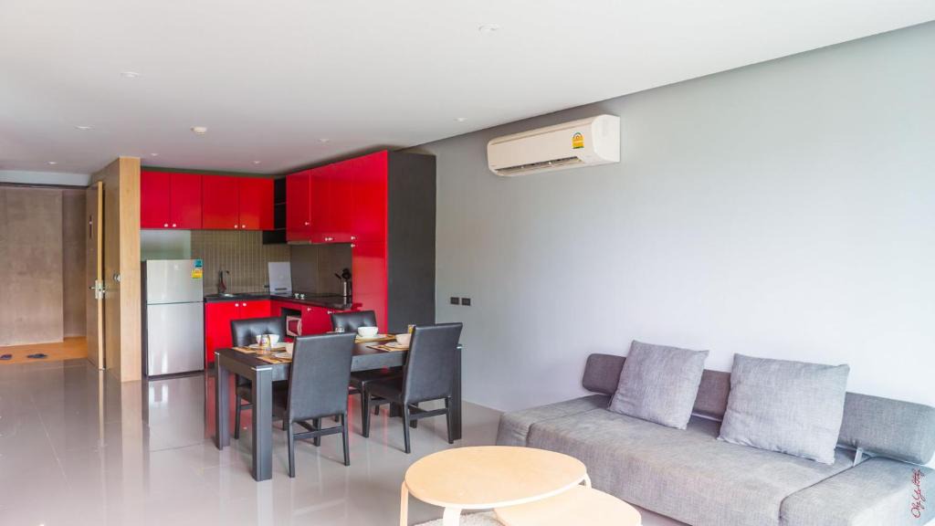 Nai Harn Apartment | Re-Life Condo near NaiHarn Beach