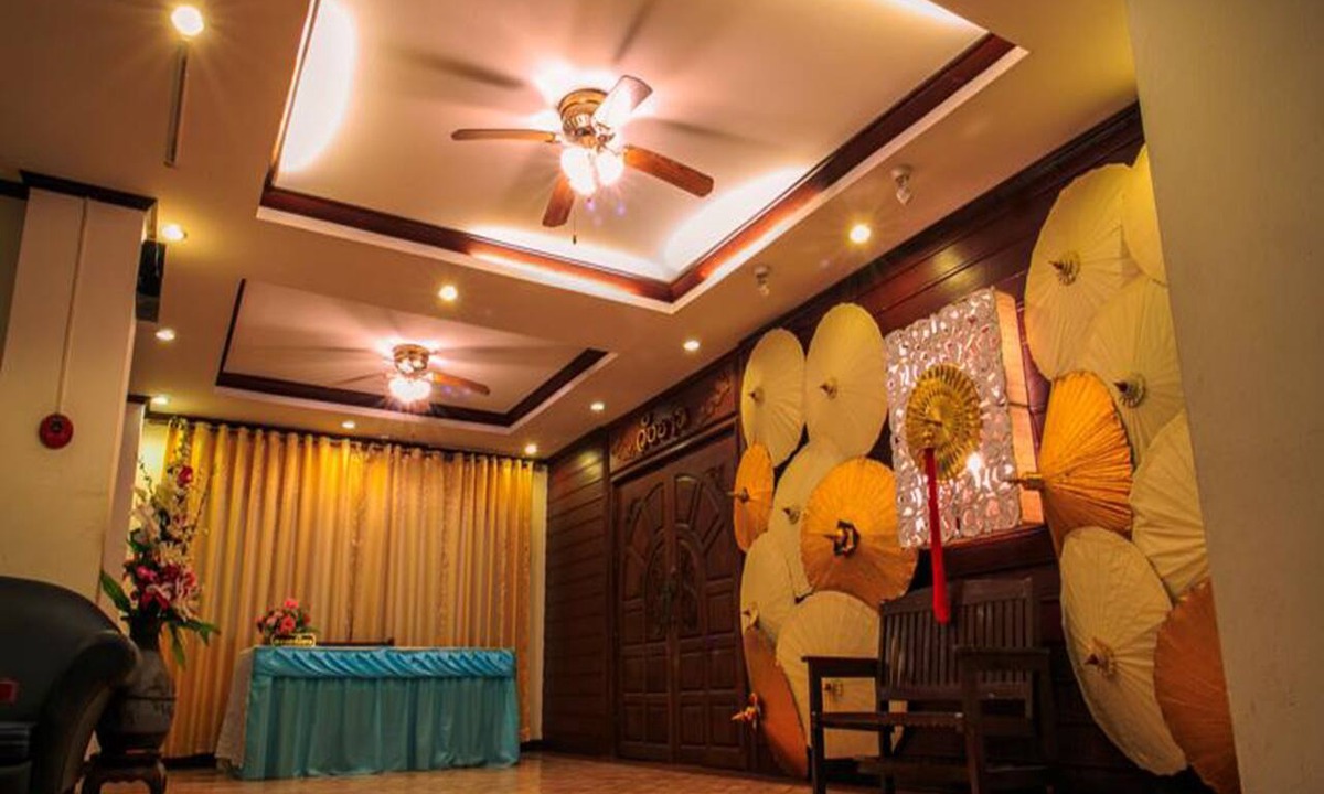 Hua Wiang Hotel | Regent Lodge Lampang