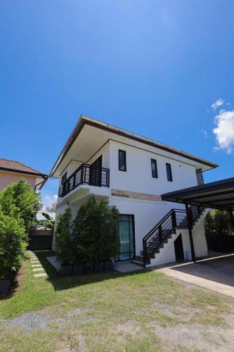 Cherngtalay Villa | RinFin Beach House - Bangtao